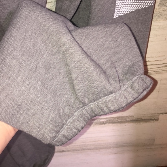 Pink Victoria’s Secret sweatpants gray size small pink jogger pants trac… - Picture 5 of 8